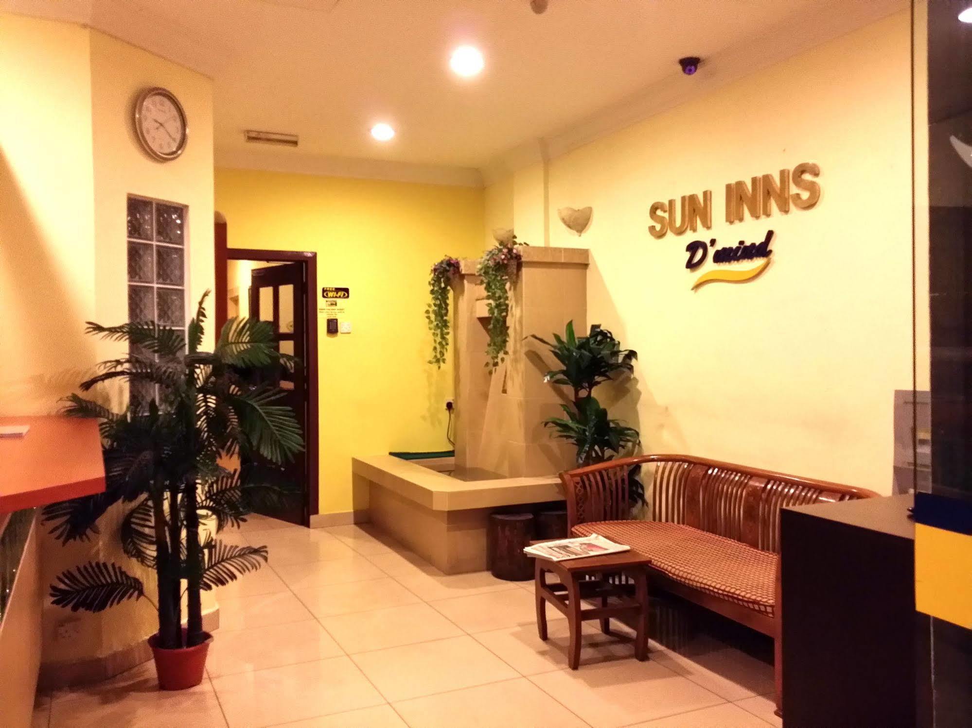 Sun Inns Hotel D'Mind Сери-Кембанган Экстерьер фото